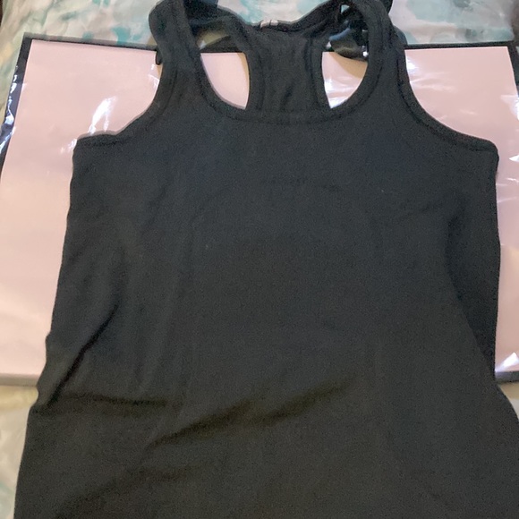 Lululemon tank🖤 - Picture 5 of 6